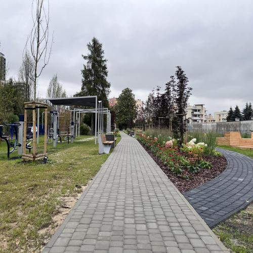 Ogród kieszonkowy przy ul. Kurpiowskiej - zdjęcie 18